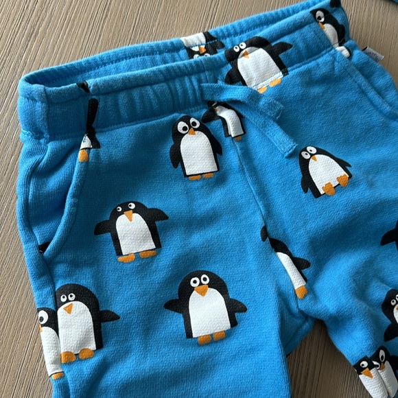 Baby Stella McCartney Penguin print joggers and sweatshirt - Picture 2 of 8
